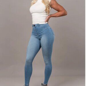 FITJEANS Contour - Arctic Light Blue, Regular Length